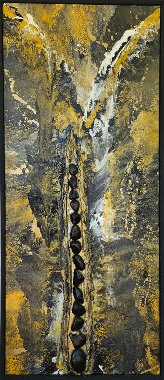 COLUMN OF RENEWAL — WuiRa Art